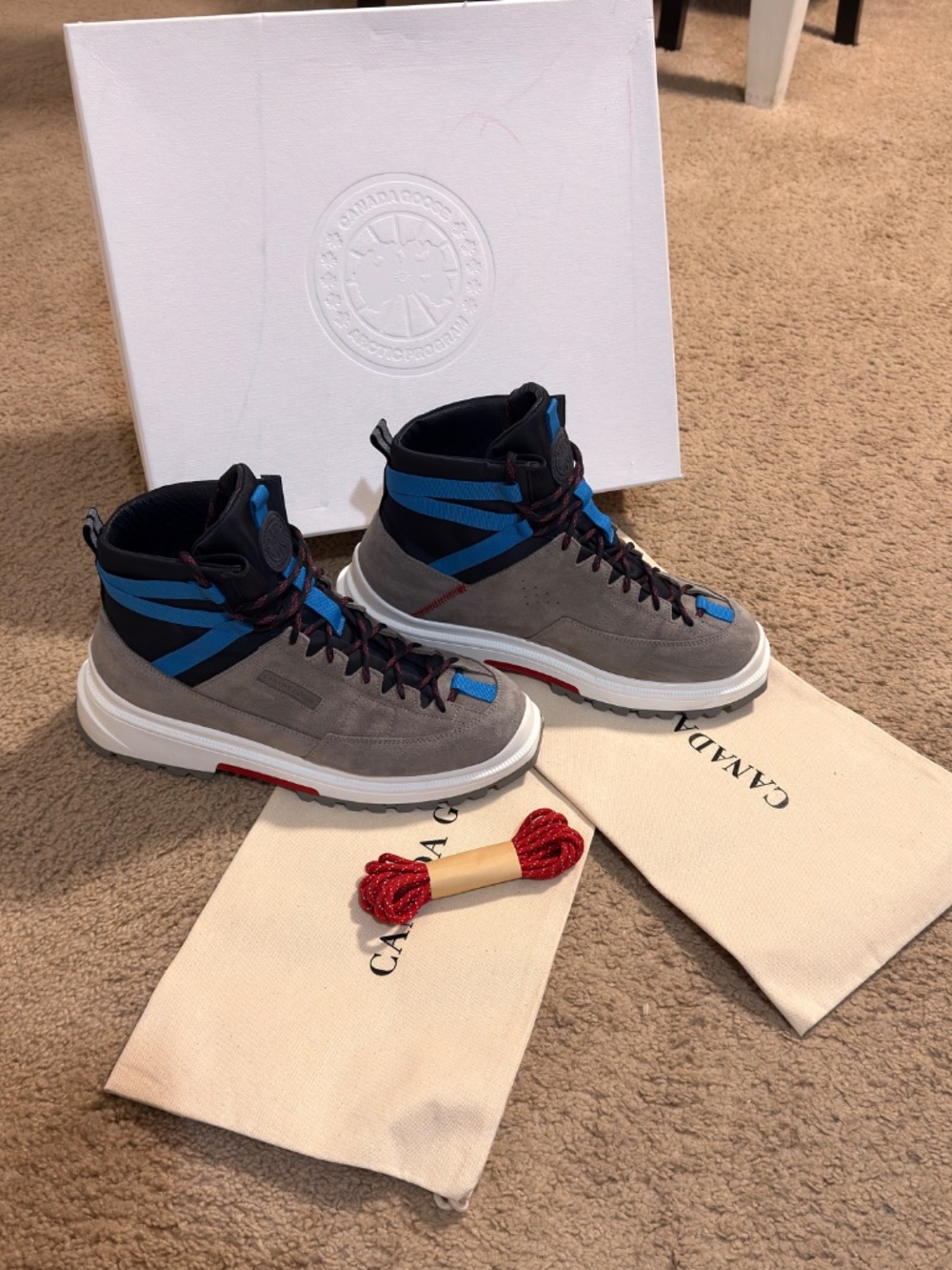 Canada Goose Men's Journey Lite Boots - LIKE NEW